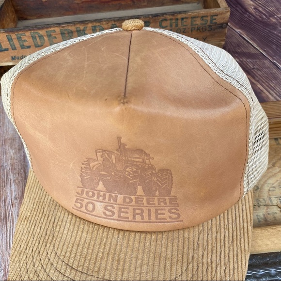 ?✨VINTAGE 80’s JOHN DEERE LEATHER +CORDUROY MESH SNAPBACK TRUCKER HAT O/S main image 6